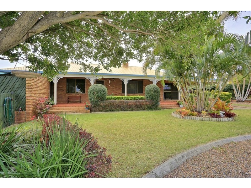 15 Glenview Crescent, Avoca QLD 4670