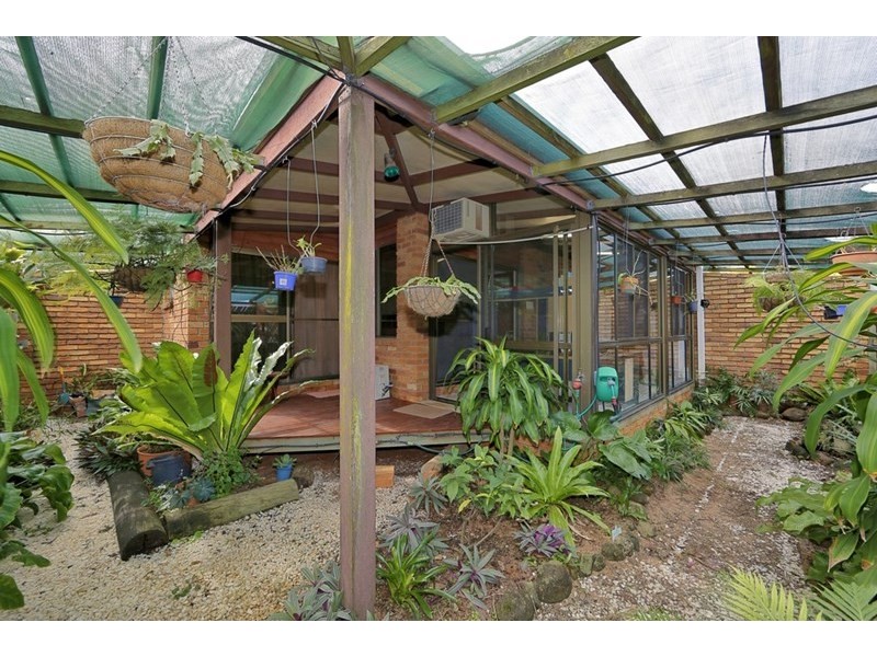 15 Glenview Crescent, Avoca QLD 4670