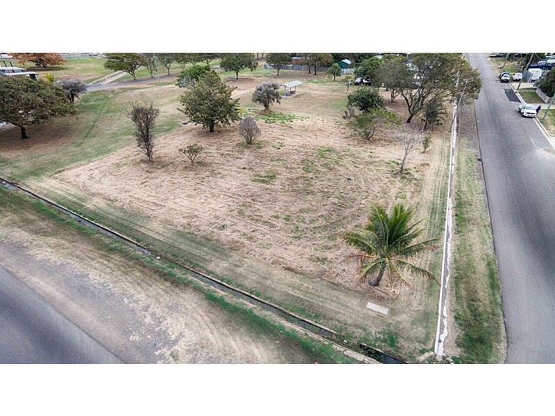 39 Alexandra Street, Bundaberg East QLD 4670