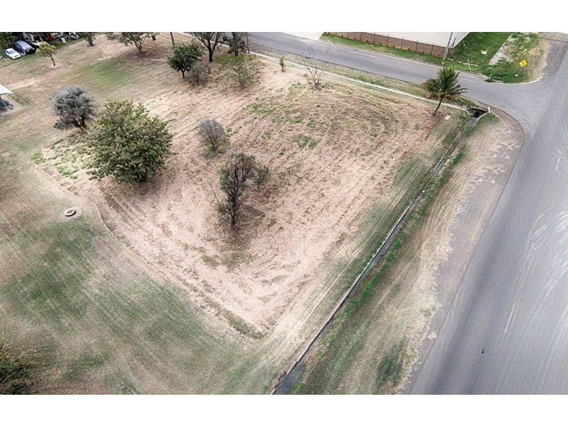 39 Alexandra Street, Bundaberg East QLD 4670