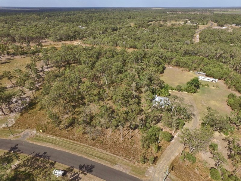 77 Tammy Road, Moore Park Beach QLD 4670