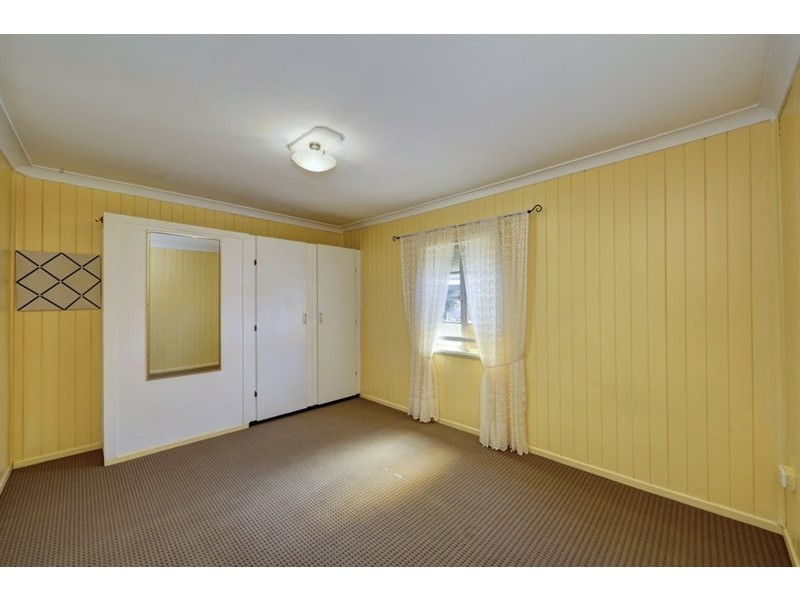 11 Blamey Street, Avenell Heights QLD 4670