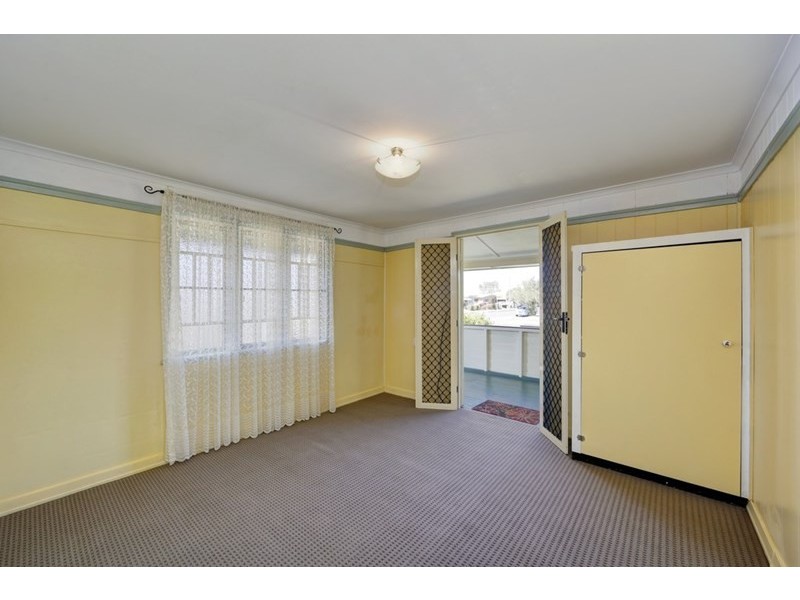 11 Blamey Street, Avenell Heights QLD 4670