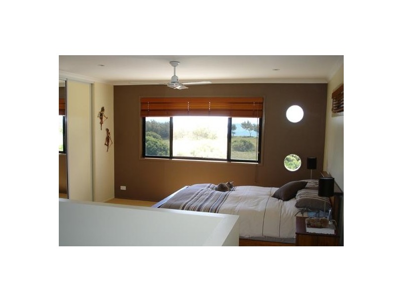 3 Ocean Court, Moore Park Beach QLD 4670