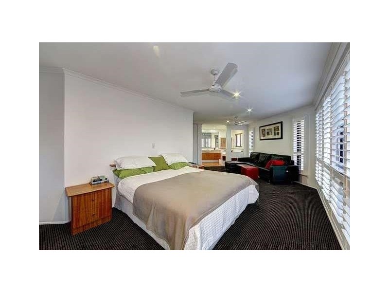 2/22a Woongarra Scenic Drive, Bargara QLD 4670