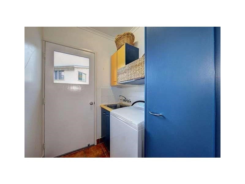 2/22a Woongarra Scenic Drive, Bargara QLD 4670
