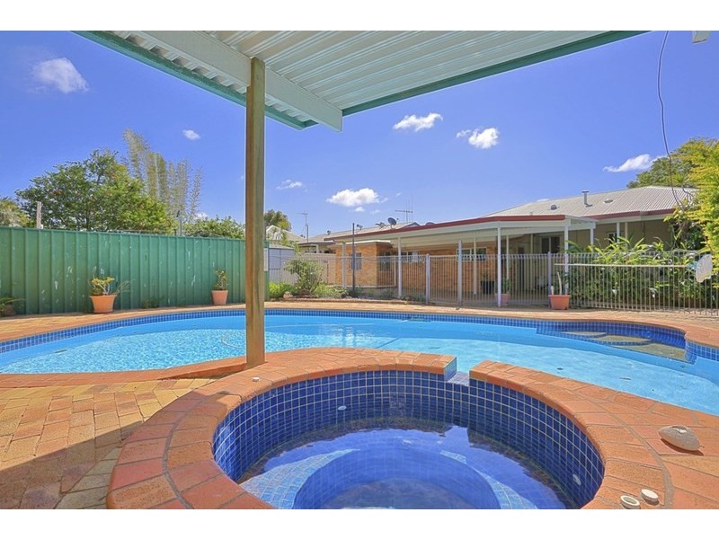 21 Svensson Street, Svensson Heights QLD 4670