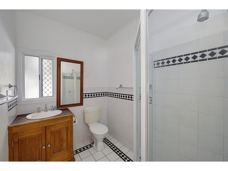 21 Svensson Street, Svensson Heights QLD 4670