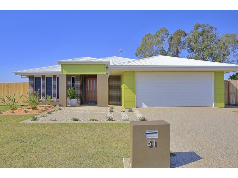 31 Mountney Street, Avoca QLD 4670