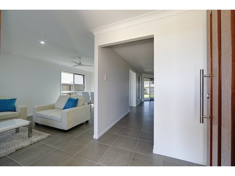 31 Mountney Street, Avoca QLD 4670