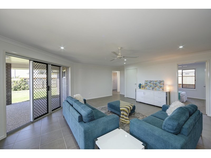 31 Mountney Street, Avoca QLD 4670