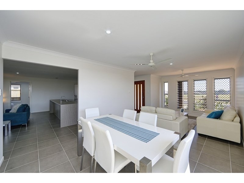 31 Mountney Street, Avoca QLD 4670