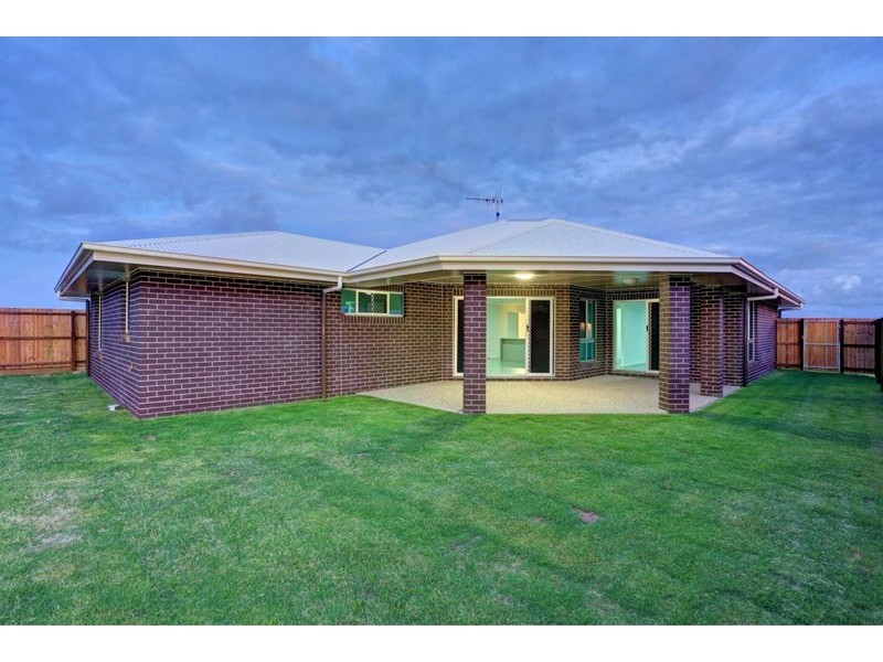 31 Mountney Street, Avoca QLD 4670