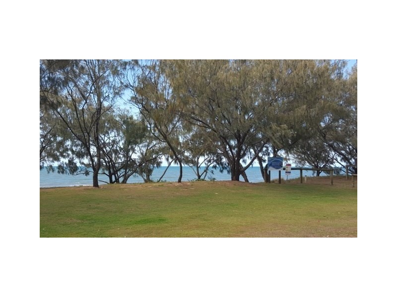 Moore Park Beach QLD 4670
