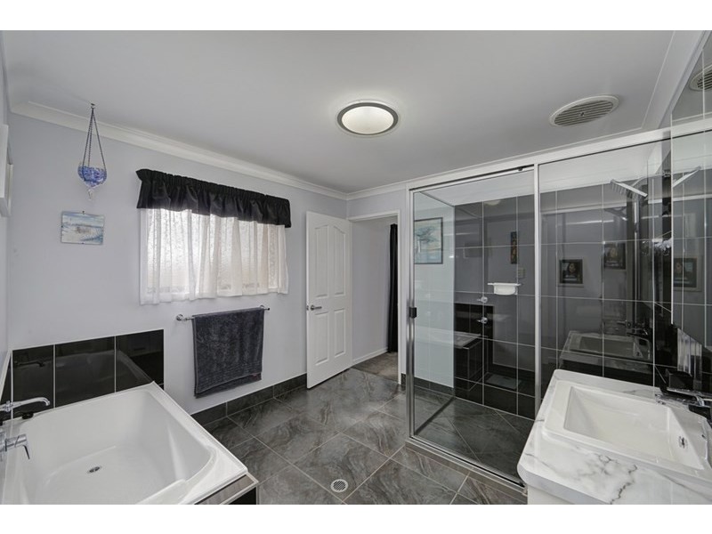 20 Rokeby Court, Branyan QLD 4670
