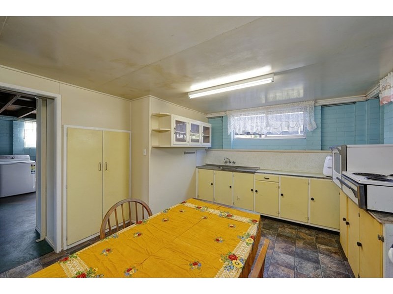 2 Lovett Street, Norville QLD 4670