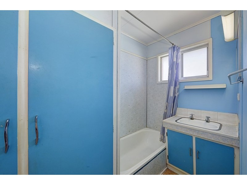 2 Lovett Street, Norville QLD 4670