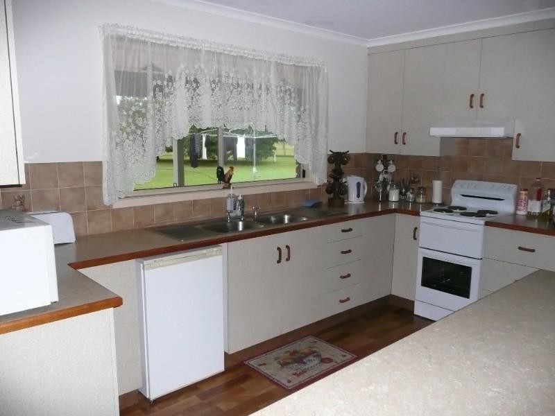 13 Clydesdale Avenue, Branyan QLD 4670