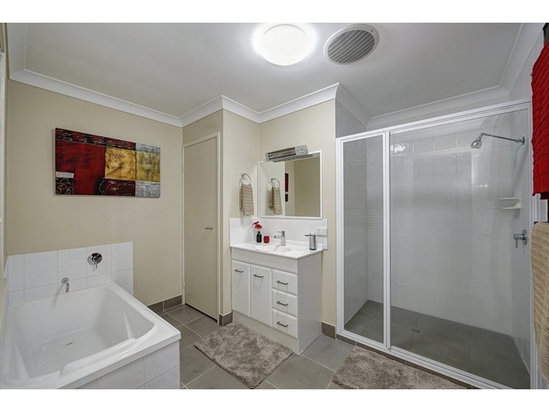 11 Booloongie Road, Gooburrum QLD 4670