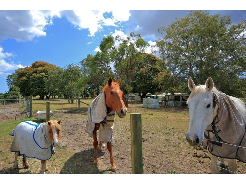 11 Booloongie Road, Gooburrum QLD 4670