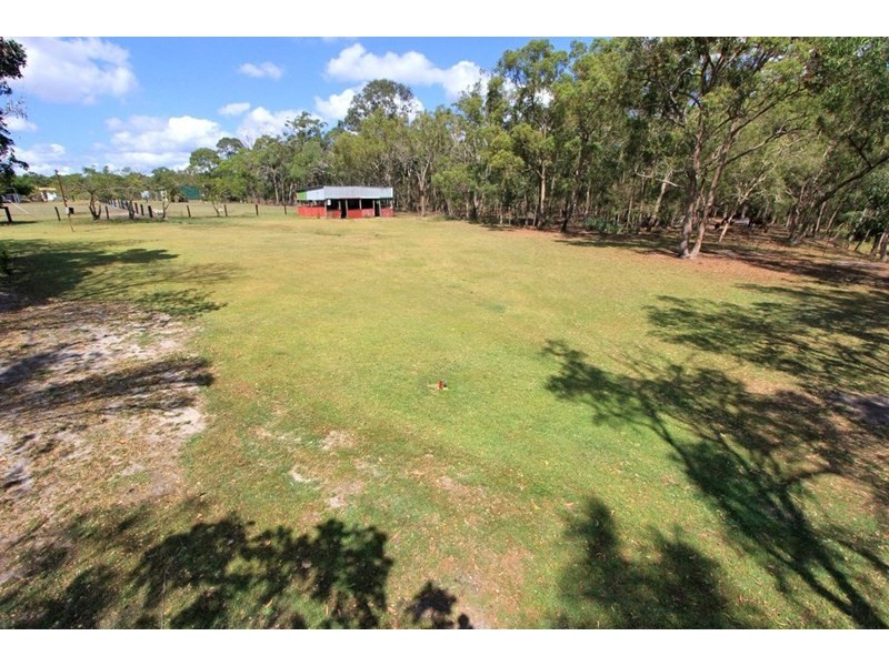 15 Samuels Road, Branyan QLD 4670