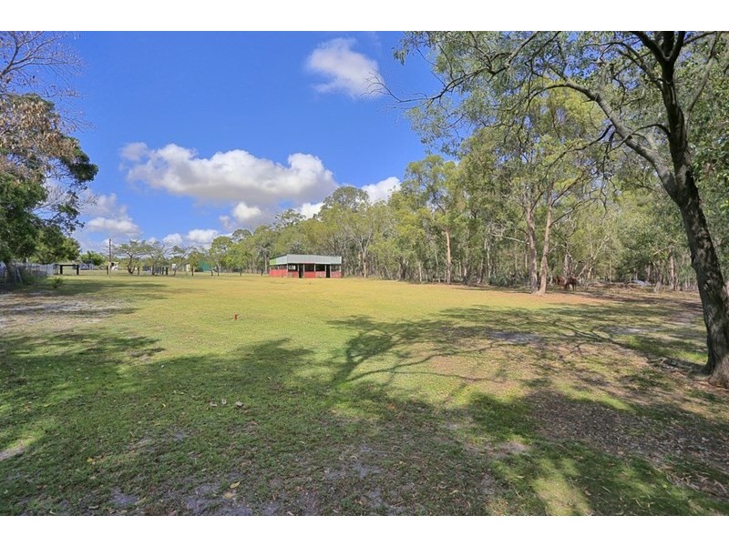 15 Samuels Road, Branyan QLD 4670