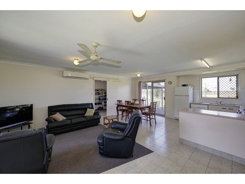 1 Palomino Avenue, Branyan QLD 4670