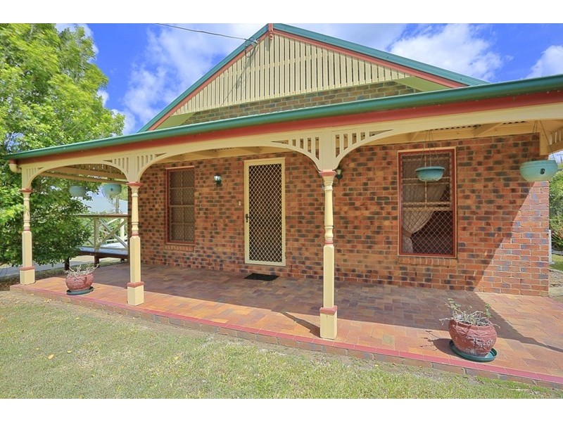 18 Mott Street, Avoca QLD 4670