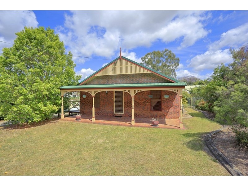 18 Mott Street, Avoca QLD 4670