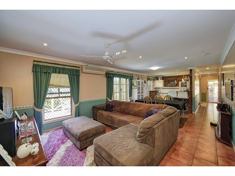 18 Mott Street, Avoca QLD 4670