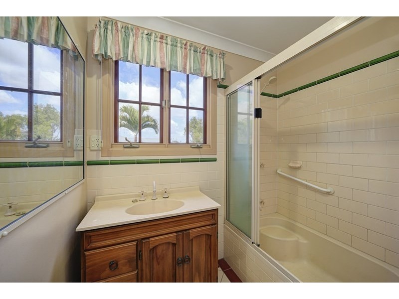 18 Mott Street, Avoca QLD 4670