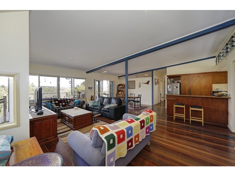 10 Louise Court, Branyan QLD 4670