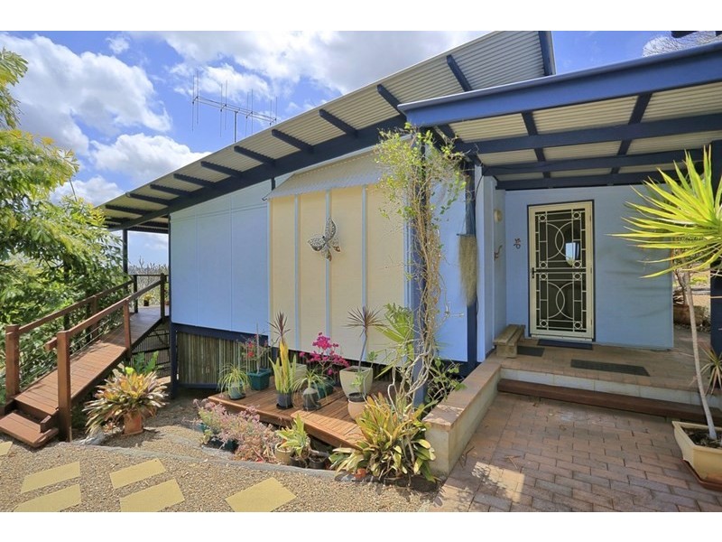 10 Louise Court, Branyan QLD 4670