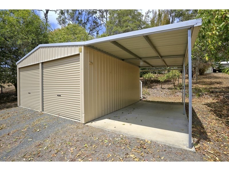 10 Louise Court, Branyan QLD 4670