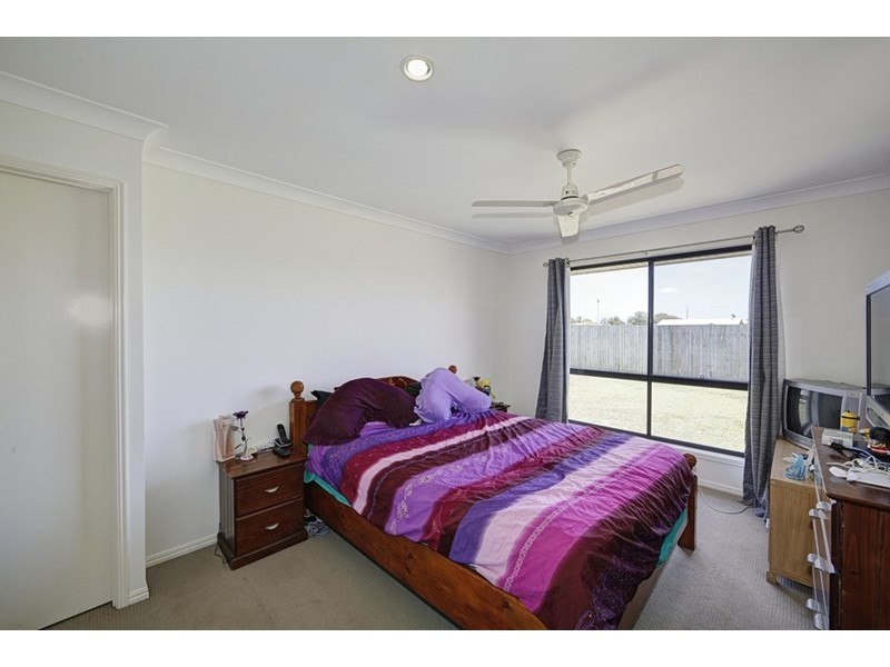 9 Broadmeadow Avenue, Thabeban QLD 4670