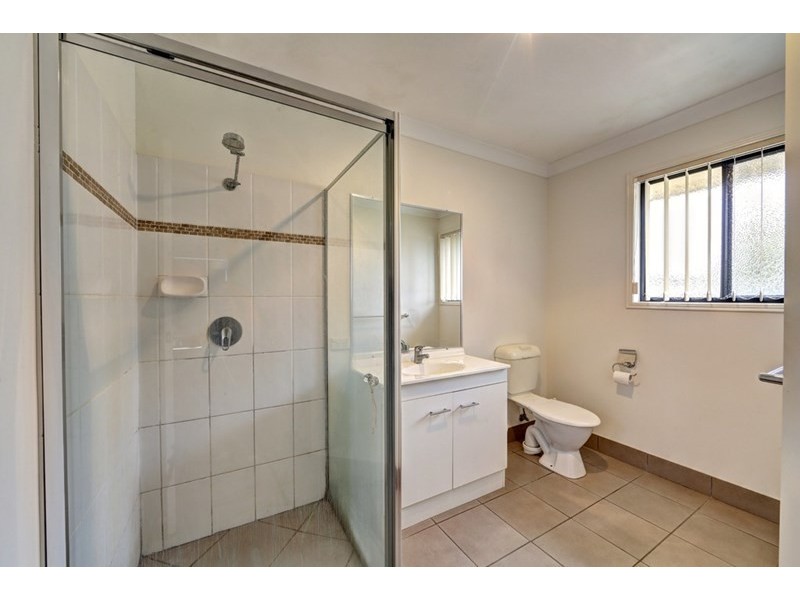 9 Broadmeadow Avenue, Thabeban QLD 4670