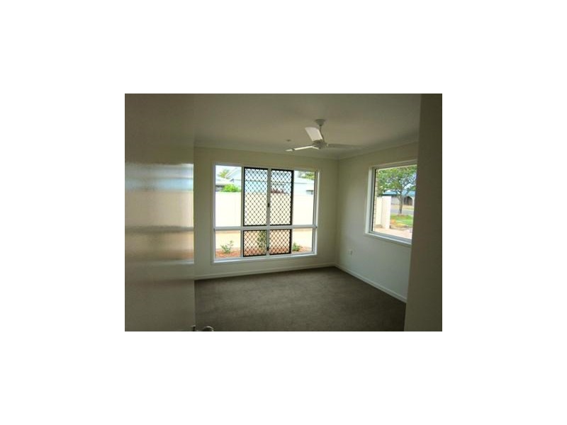 2/82 Woondooma Street, Bundaberg Central QLD 4670