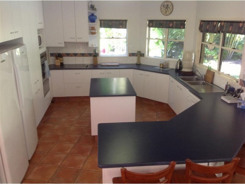 Moore Park Beach QLD 4670