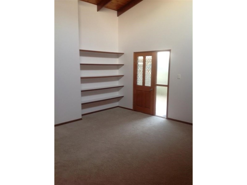Avenell Heights QLD 4670