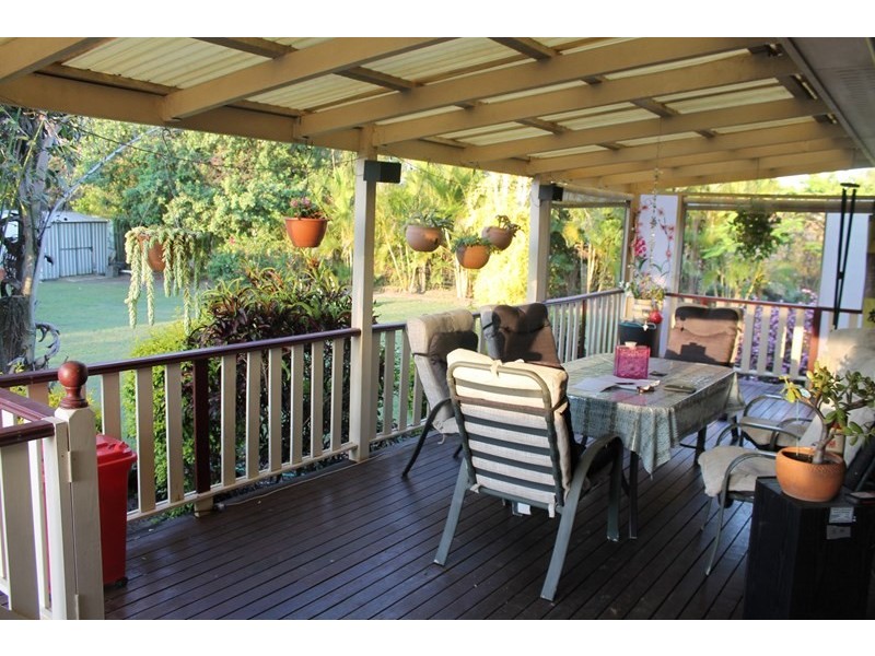 18 Park Estate Drive, Branyan QLD 4670