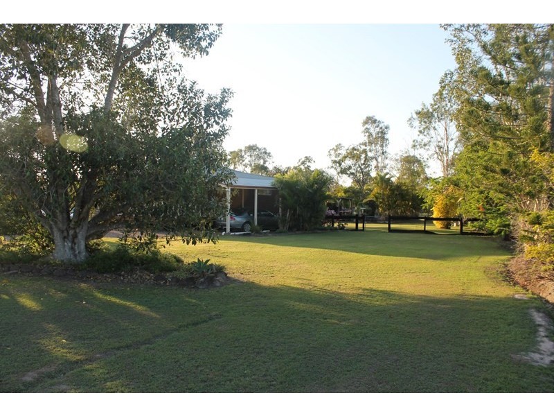 18 Park Estate Drive, Branyan QLD 4670