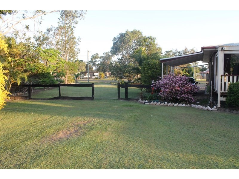 18 Park Estate Drive, Branyan QLD 4670