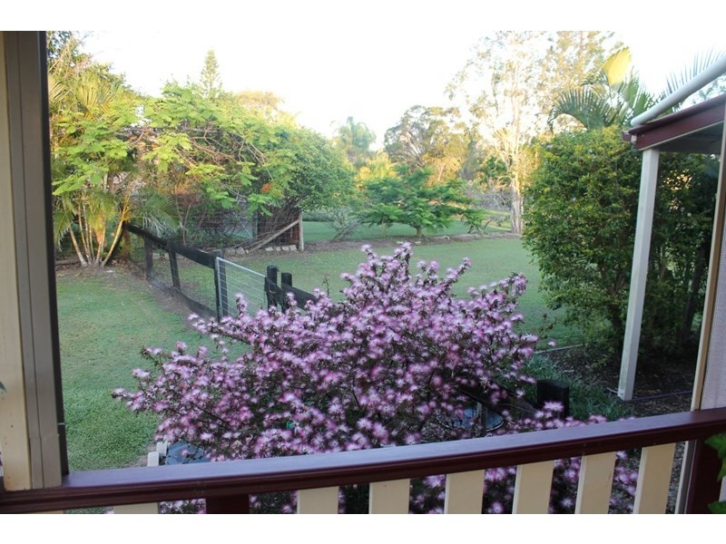 18 Park Estate Drive, Branyan QLD 4670