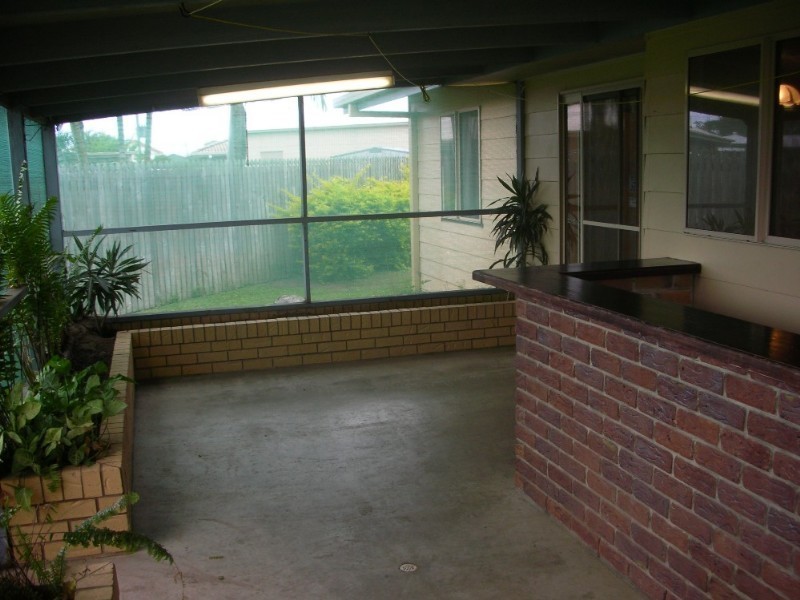 4 Peek Street, Bundaberg North QLD 4670
