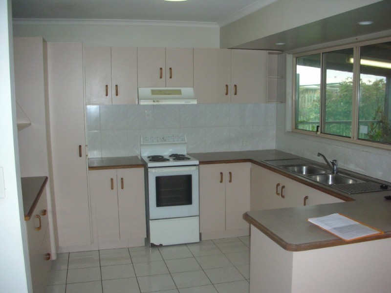 4 Peek Street, Bundaberg North QLD 4670