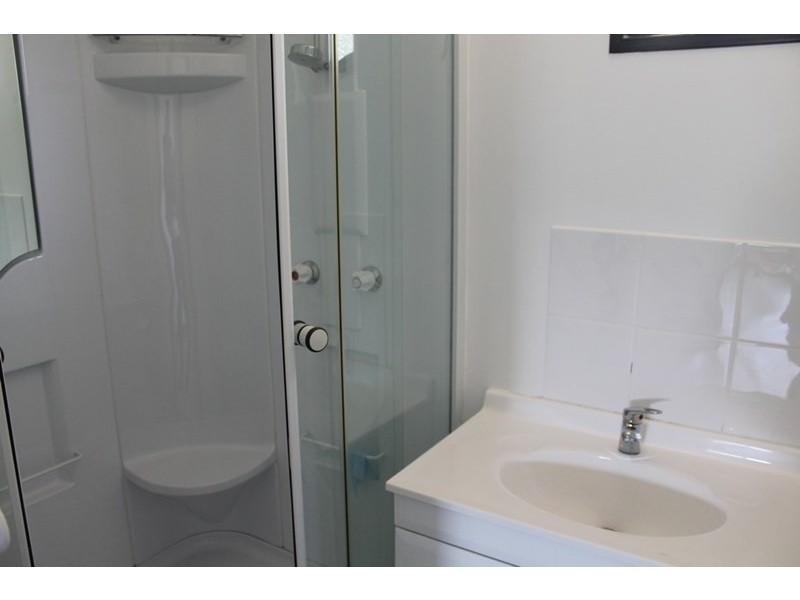 12 Aquamarine Road, Branyan QLD 4670