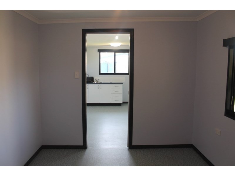 12 Aquamarine Road, Branyan QLD 4670