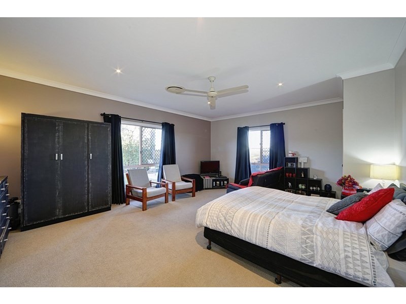 16 Marquis Court, Avenell Heights QLD 4670