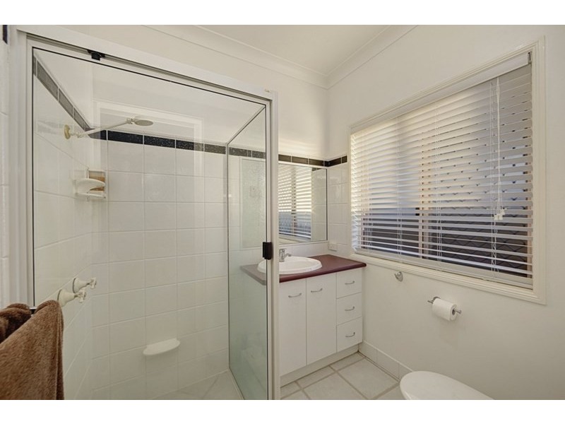 16 Marquis Court, Avenell Heights QLD 4670