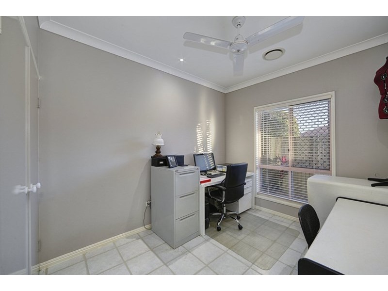 16 Marquis Court, Avenell Heights QLD 4670